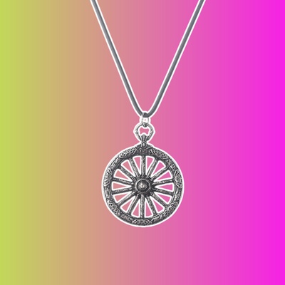 Кулон "Значок охотника с колесом: Bloodborne"