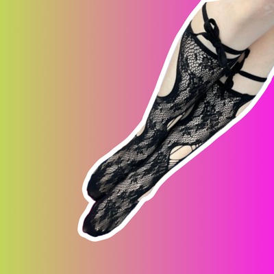 Чулки чёрные в сетку с завязками