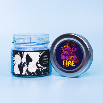 Ароматическая свеча Stickerpachechnaya x Elevtheria. Arcane, 100 мл