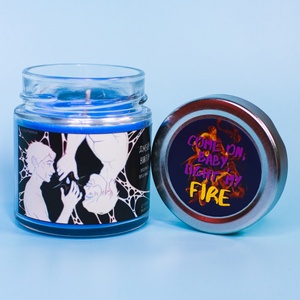 Ароматическая свеча Stickerpachechnaya x Elevtheria. Arcane, 200 мл (Виктор х Джейс)