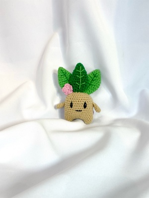 Вязаный брелочек Мандрагора