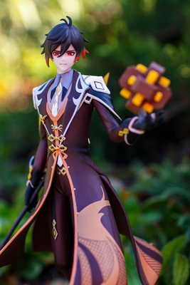 Фигурка "Чжун Ли: Genshin Impact"