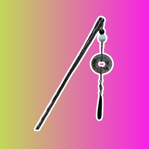 Шпилька для волос "Иероглифы" с круглым камнем и подвесками